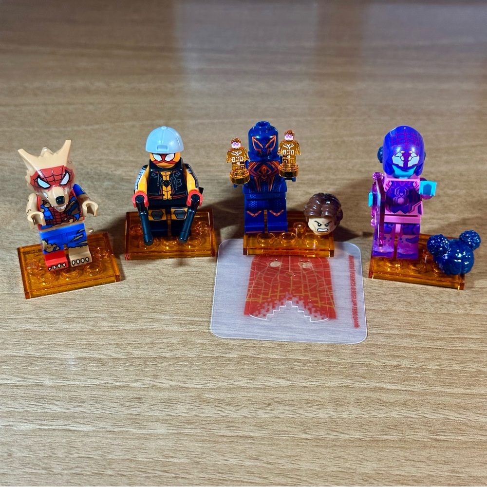 LEGO Spider-Man Across The Spider-Verse Minifigure Sun Spider Werewolf 2099 Byte